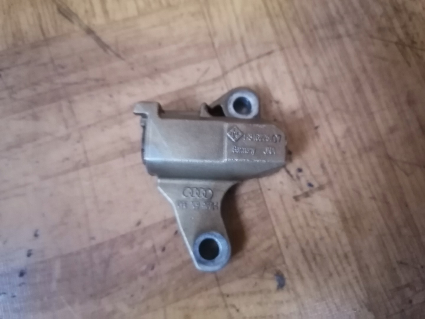 Spanner LANCUCHA 4.2 BVN AUDI A8 D3 06E109467H