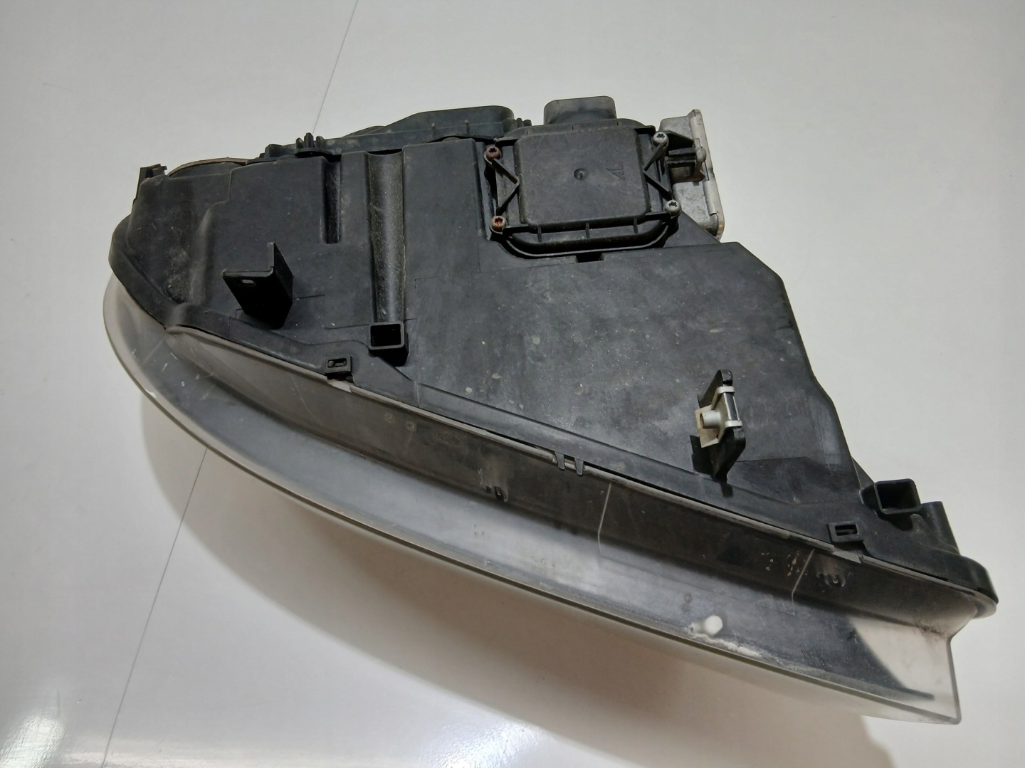 light left front XENON BMW E90 E91 LIFT 7202589