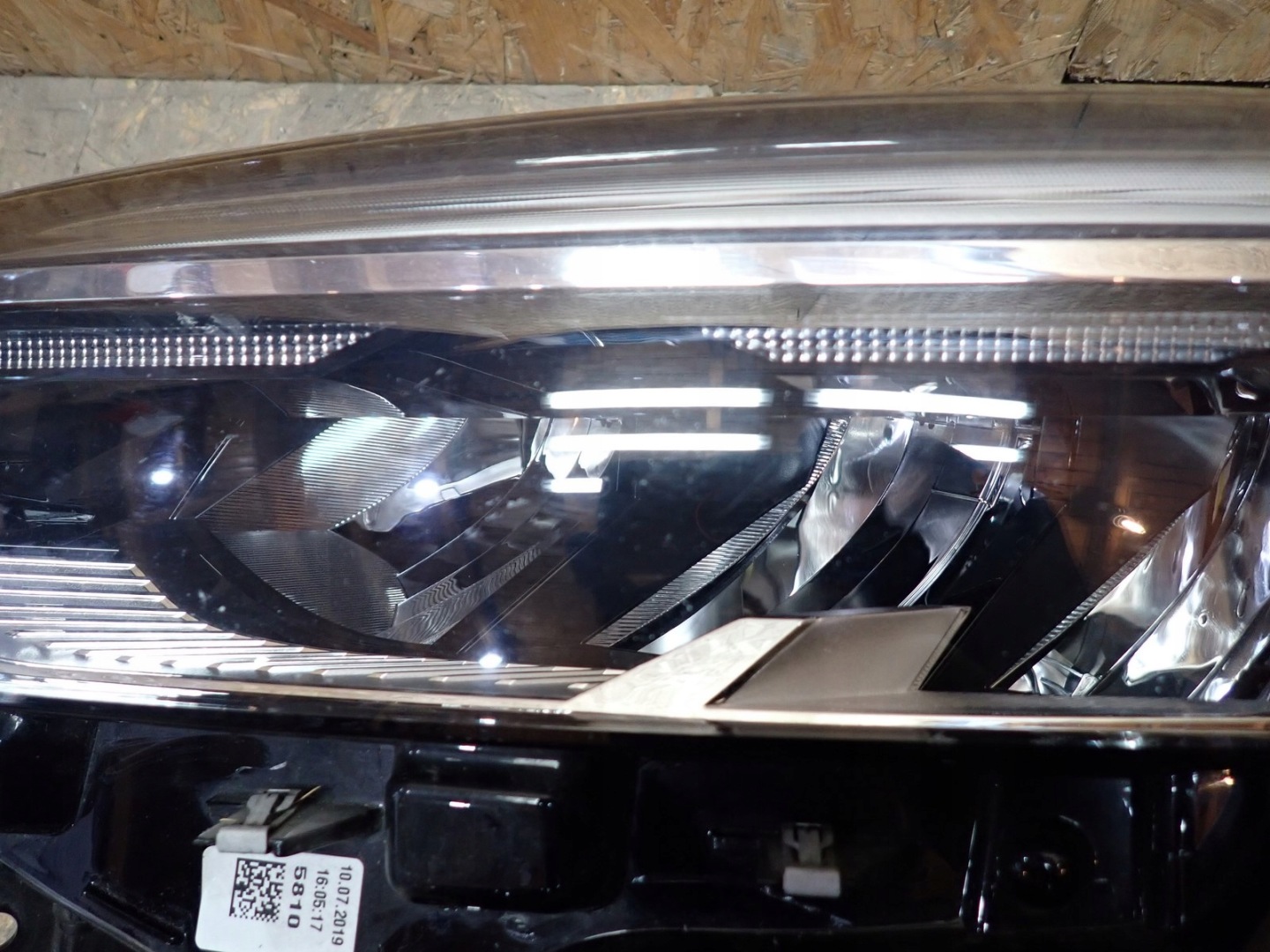 light left REFLEKTOR left FULL LED RENAULT CLIO V B7 2019-2023R 260605690R