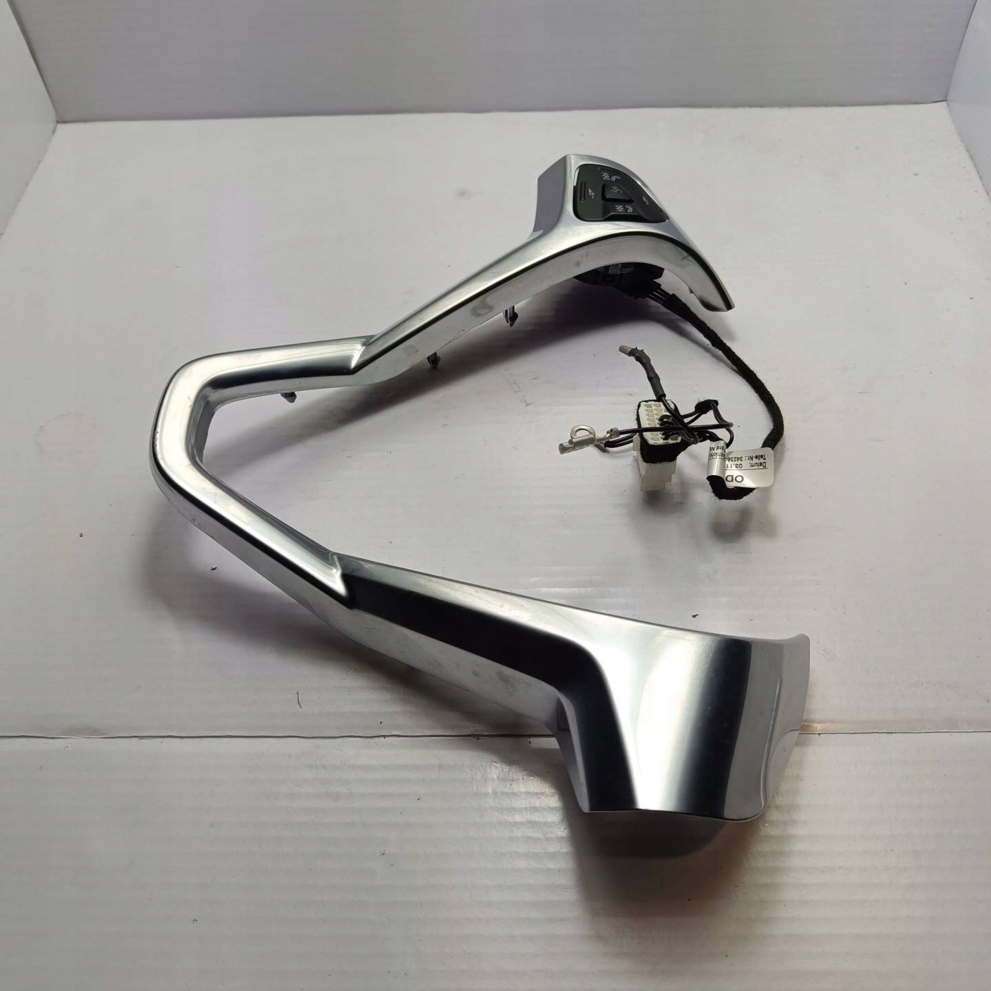 FORD FIESTA MK7 LIFT DEKOR CHROM des Lenkrads MULTIFUNKCJA