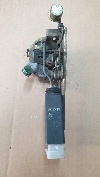 lock door left rear part OPEL OMEGA B 605329 GM