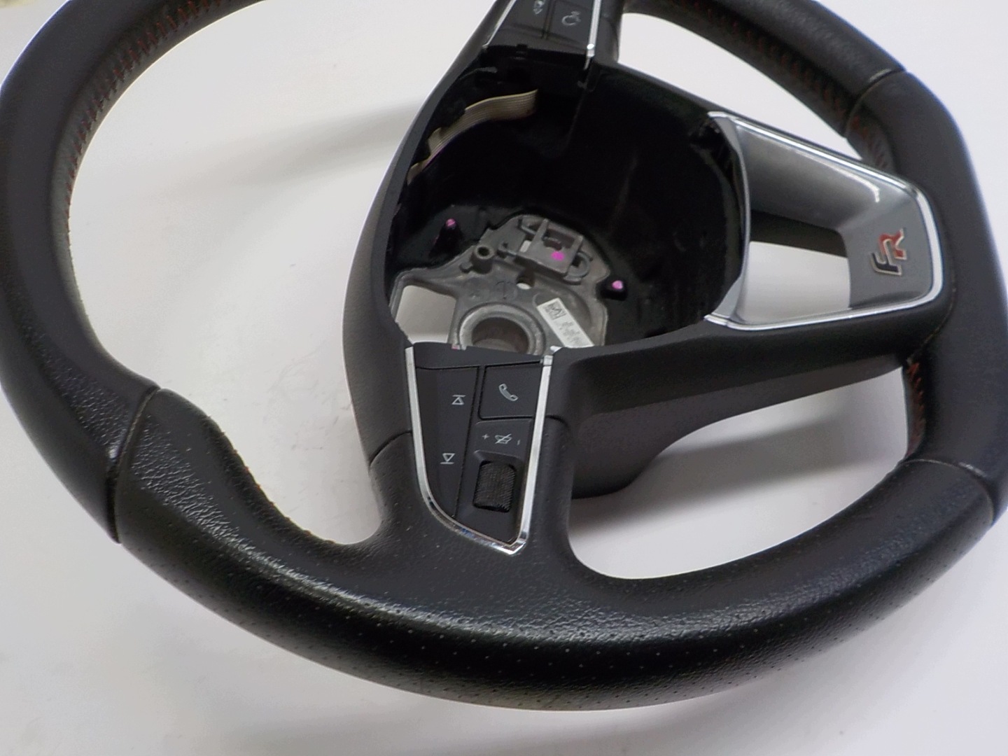 SEAT LEON III FR volant kůže MULTI