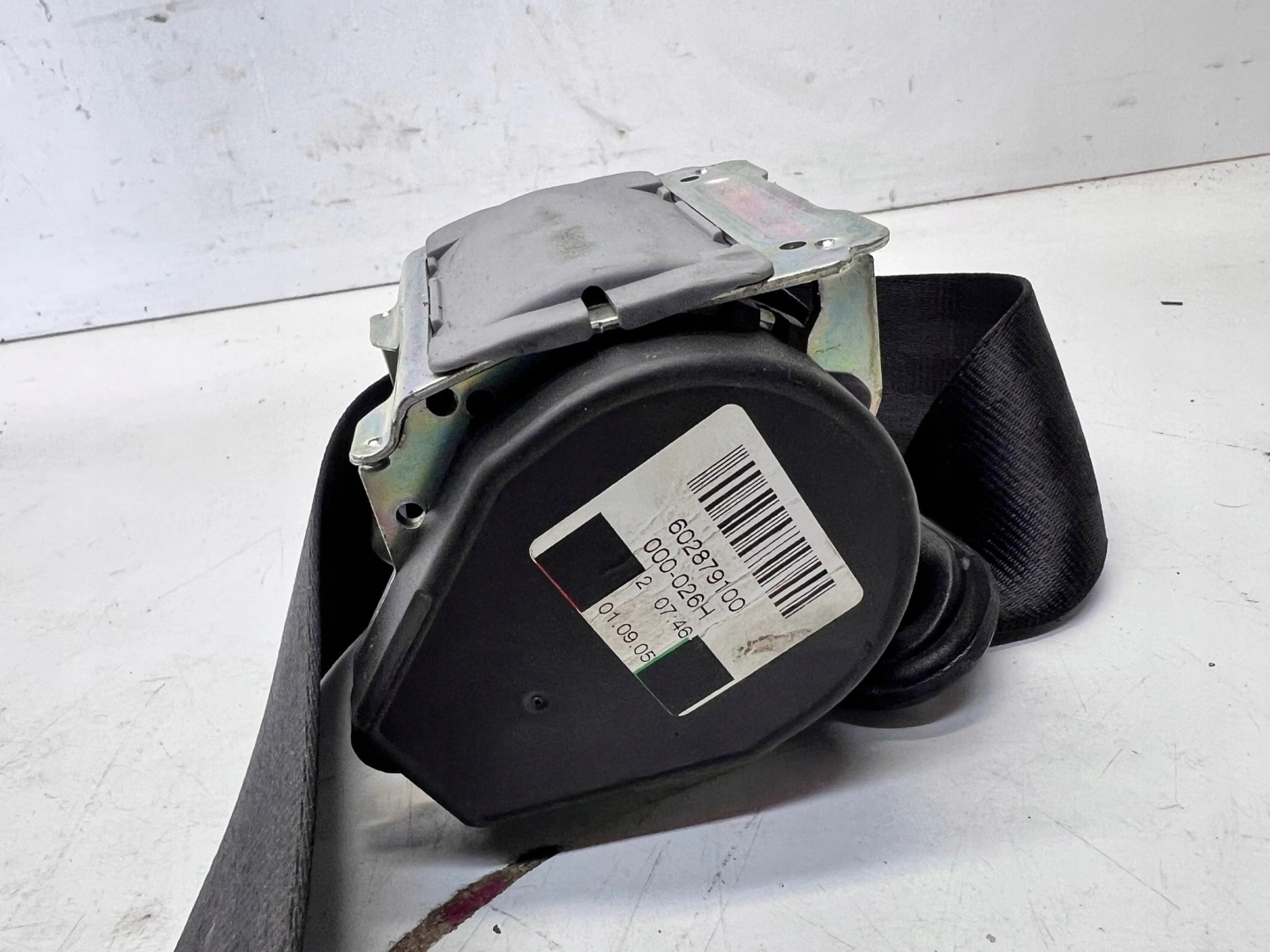 Gurten Sicherheits mitte heck AUDI A4 B7 8E5857807K