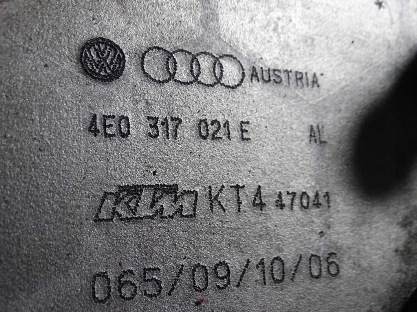 IDEAL MOTOR ÖLKÜHLER GETRIEBE GETRIEBE AUDI A8 D3 1