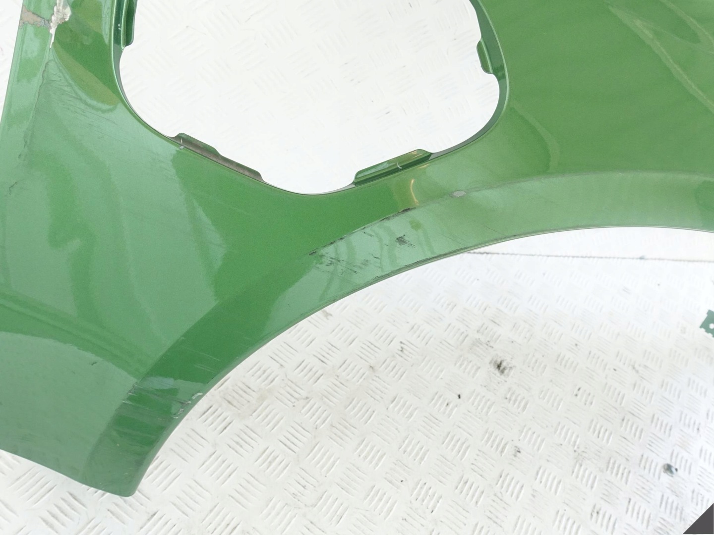 PORSCHE TAYCAN 9J1 fender right front damag..
