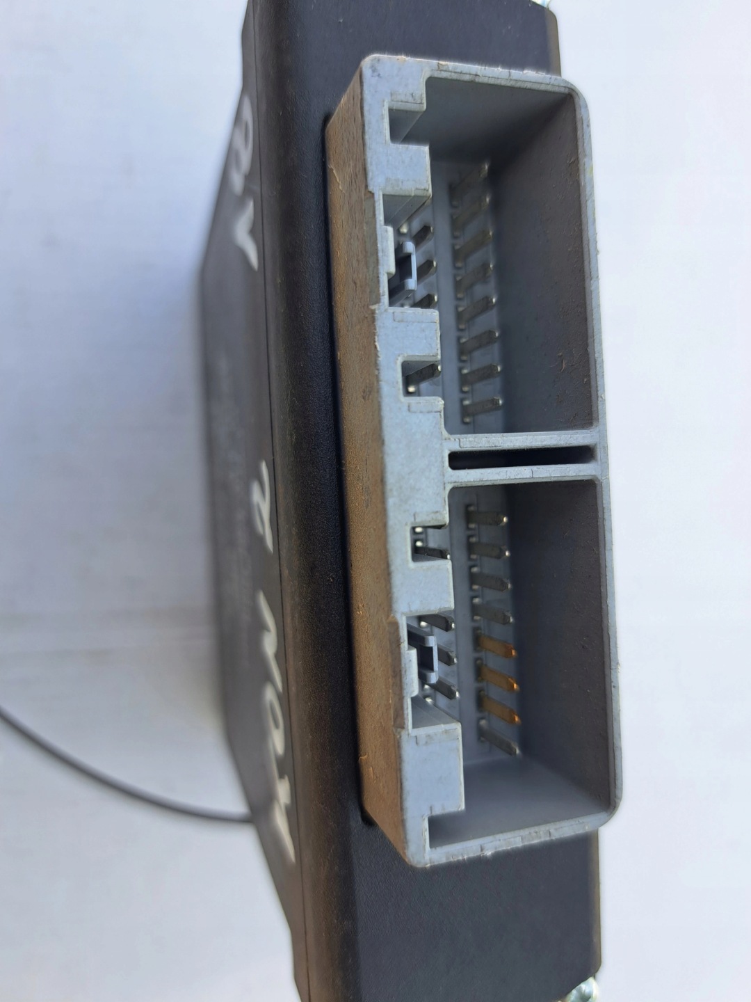 JAGUAR computer ECU control unit XR83-5A496-AE Z4-AC07659