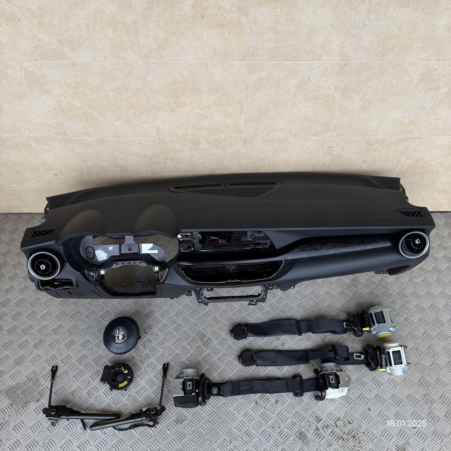 dashboard complete airbag console tension belts cockpit ALFA ROMEO STELVIO 2017 year
