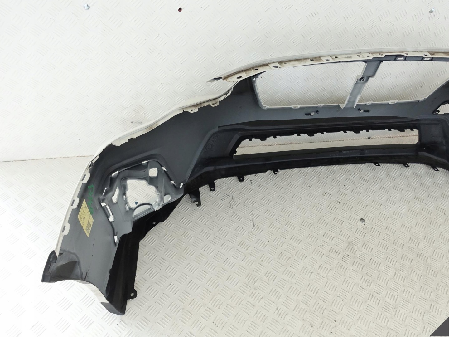 SUBARU XV CROSSTREK II 2 17- front *washer* BLADNY