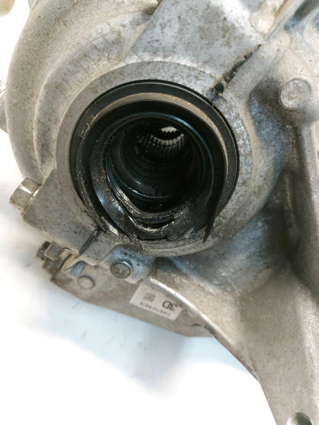 Mazda CX60 PHEV reduktor differential diff rear part N211225268