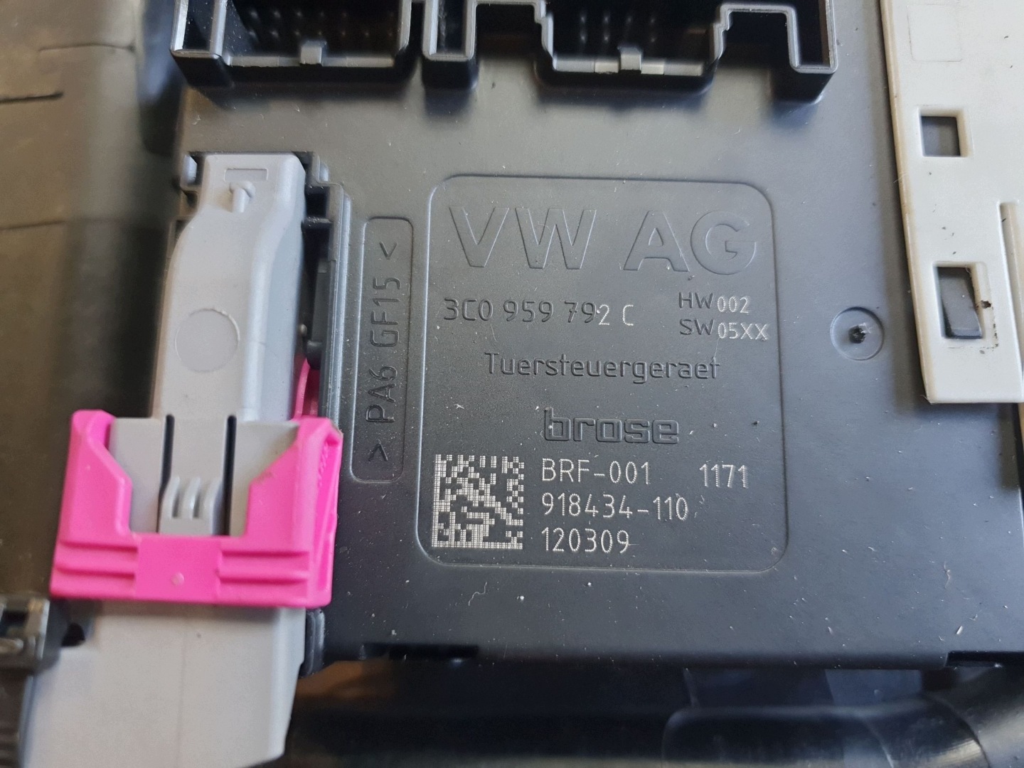 Volkswagen PASSAT CC window regulator right front 3C8837756