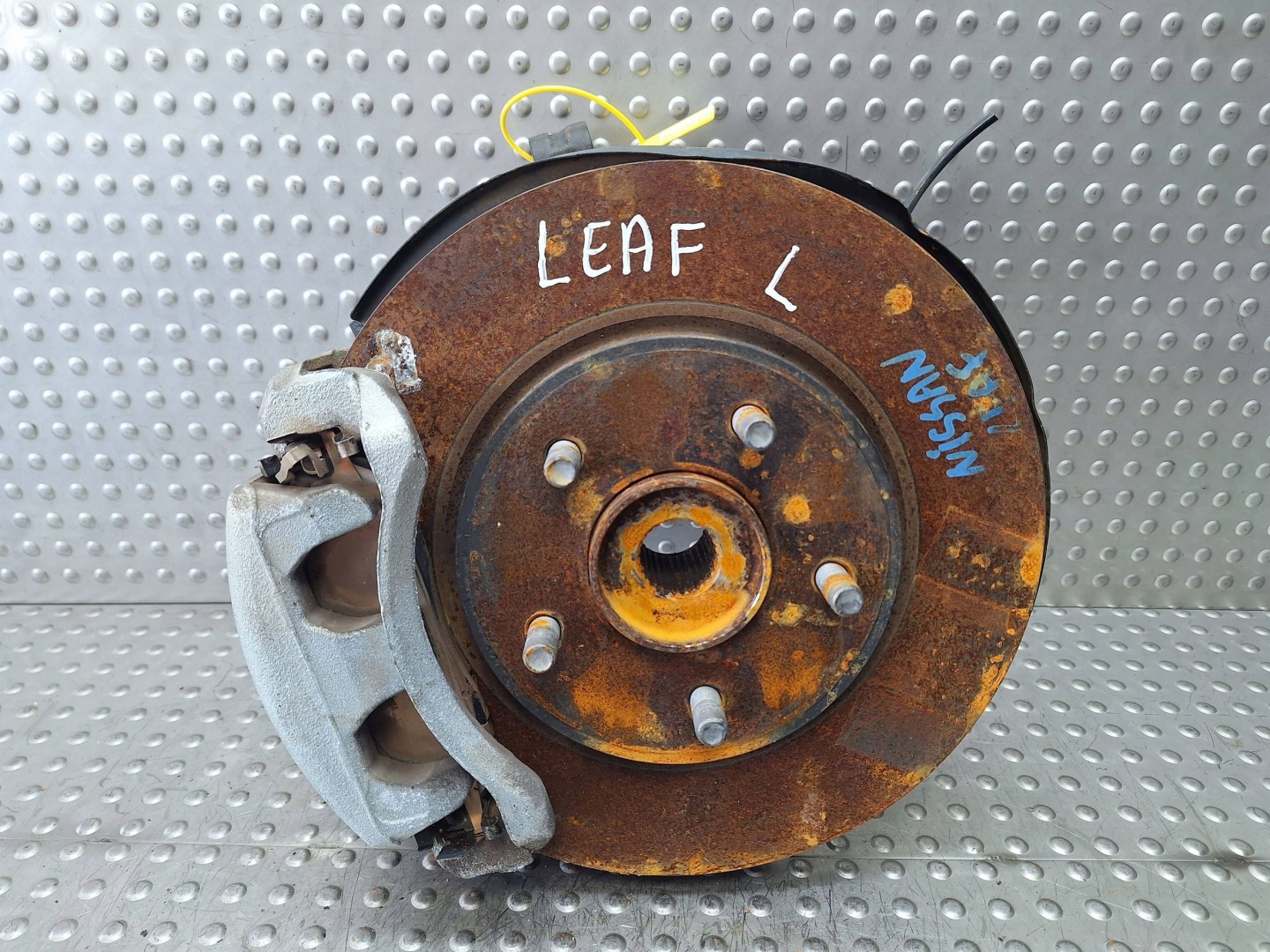 swing left front NISSAN LEAF II ZE1 17- 40015-1KK0H