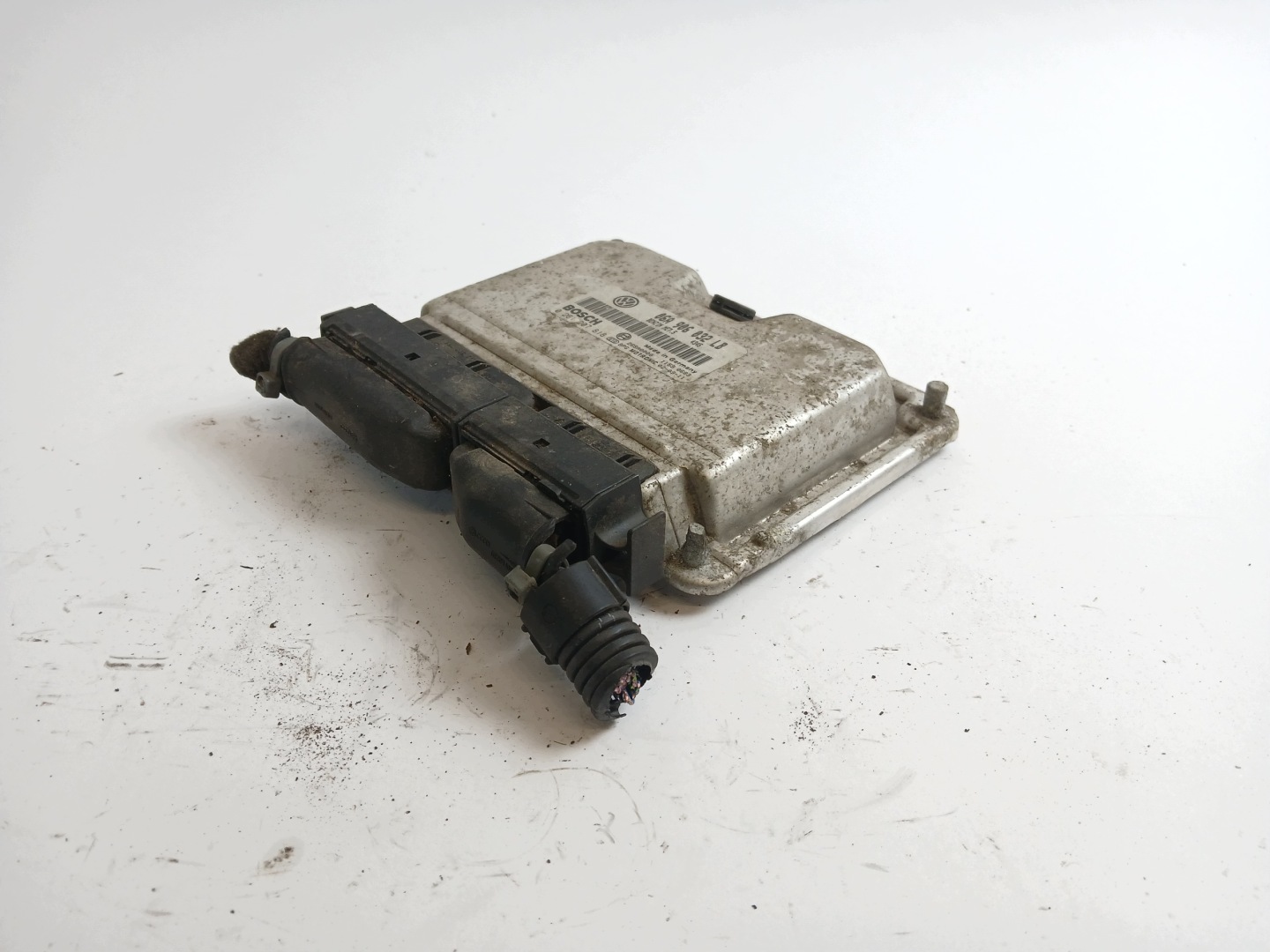 SKODA OCTAVIA and 2.0 control unit of the engine 06A906032LB