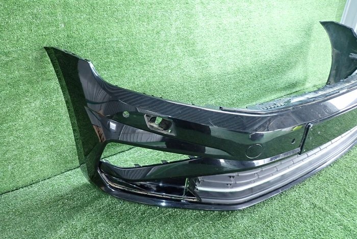 VW GOLF SPORTSVAN Frontstoßstange vorne