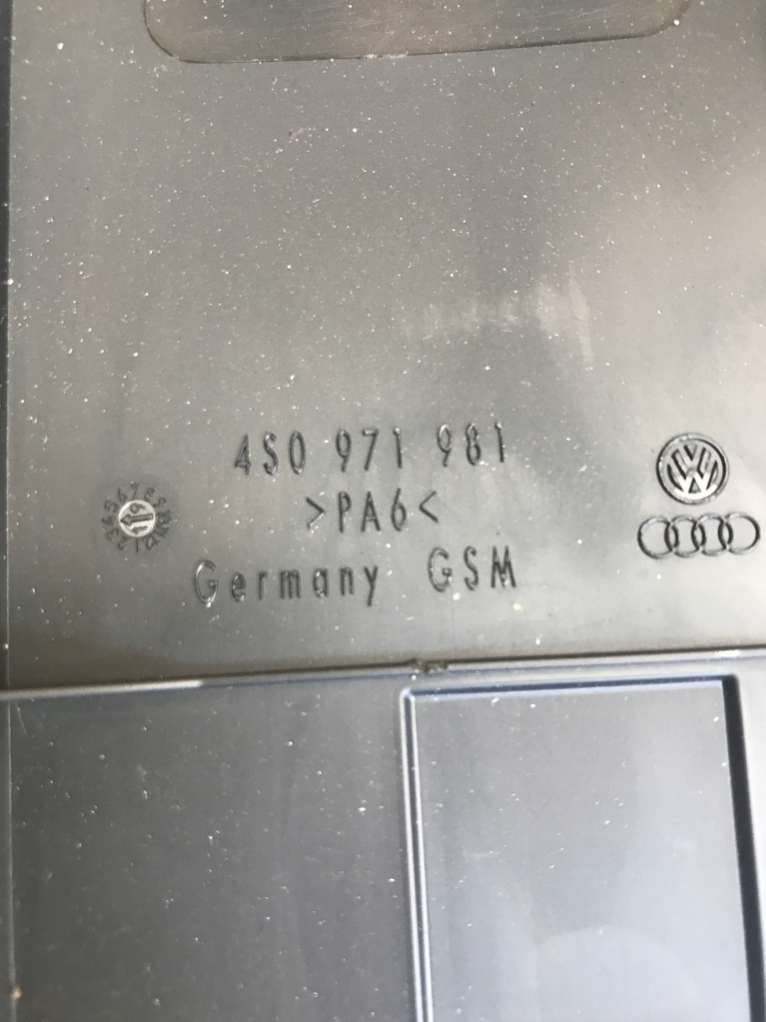 AUDI R8 4S cover spoiler plastic 4S0971981
