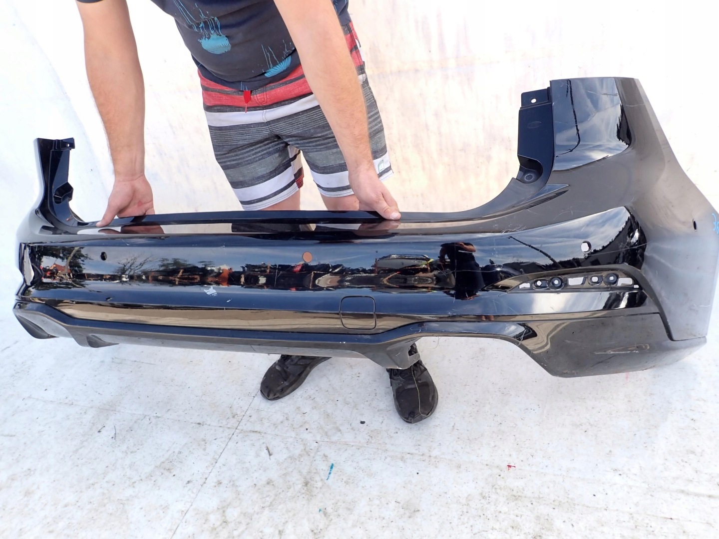 FORD FOCUS IV 4 MK4 KOMBI ST LINE 18- bumper rear part PDC