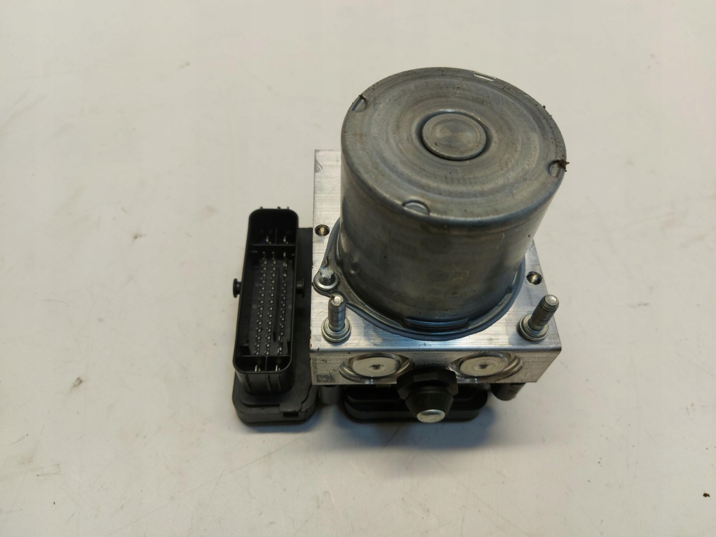 Mercedes w247 B-Classa pump abs control unit module 2.0 cdi a1779007805