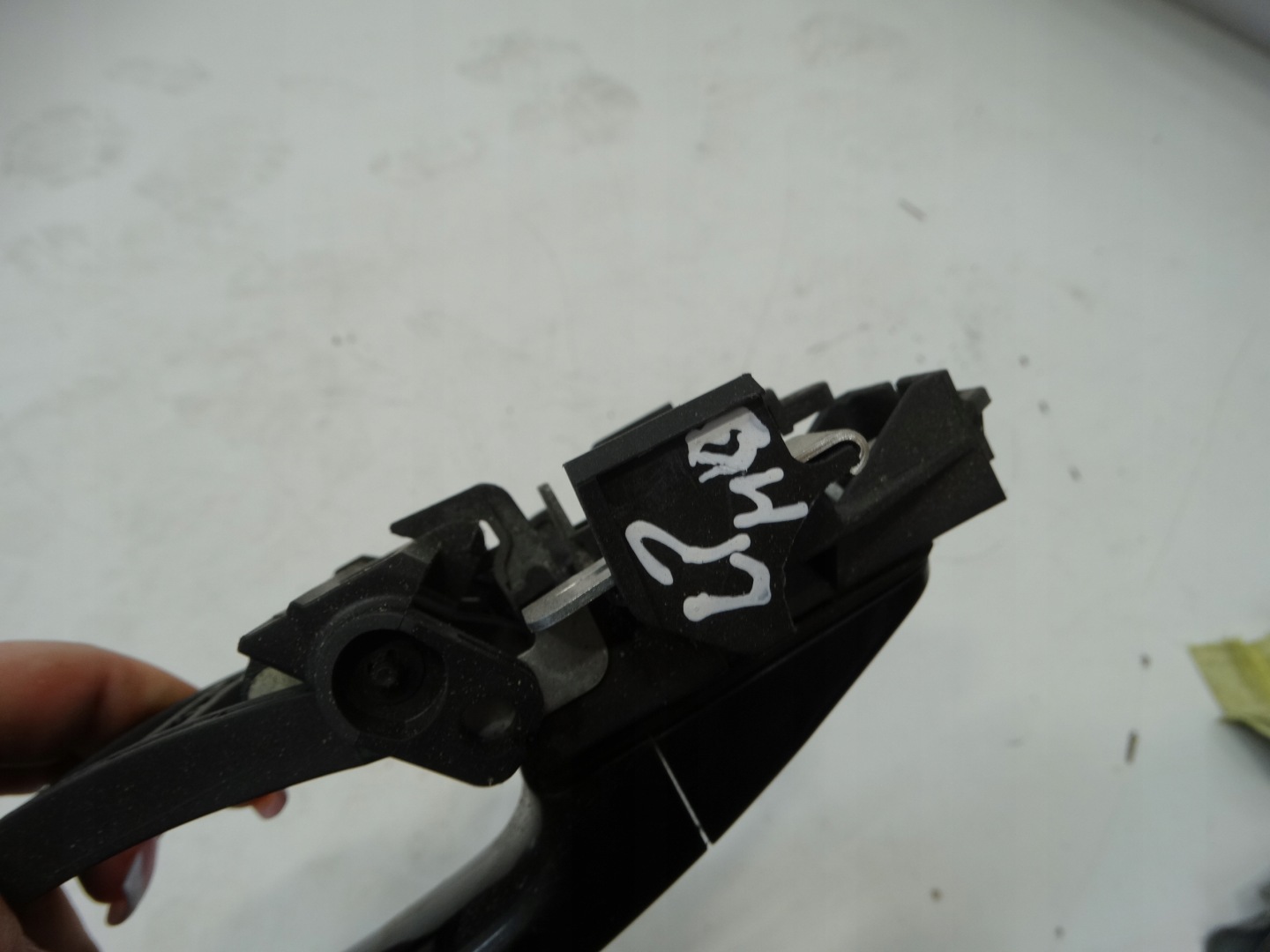 handle exterior left front FORD FOCUS MK3 10-18R.