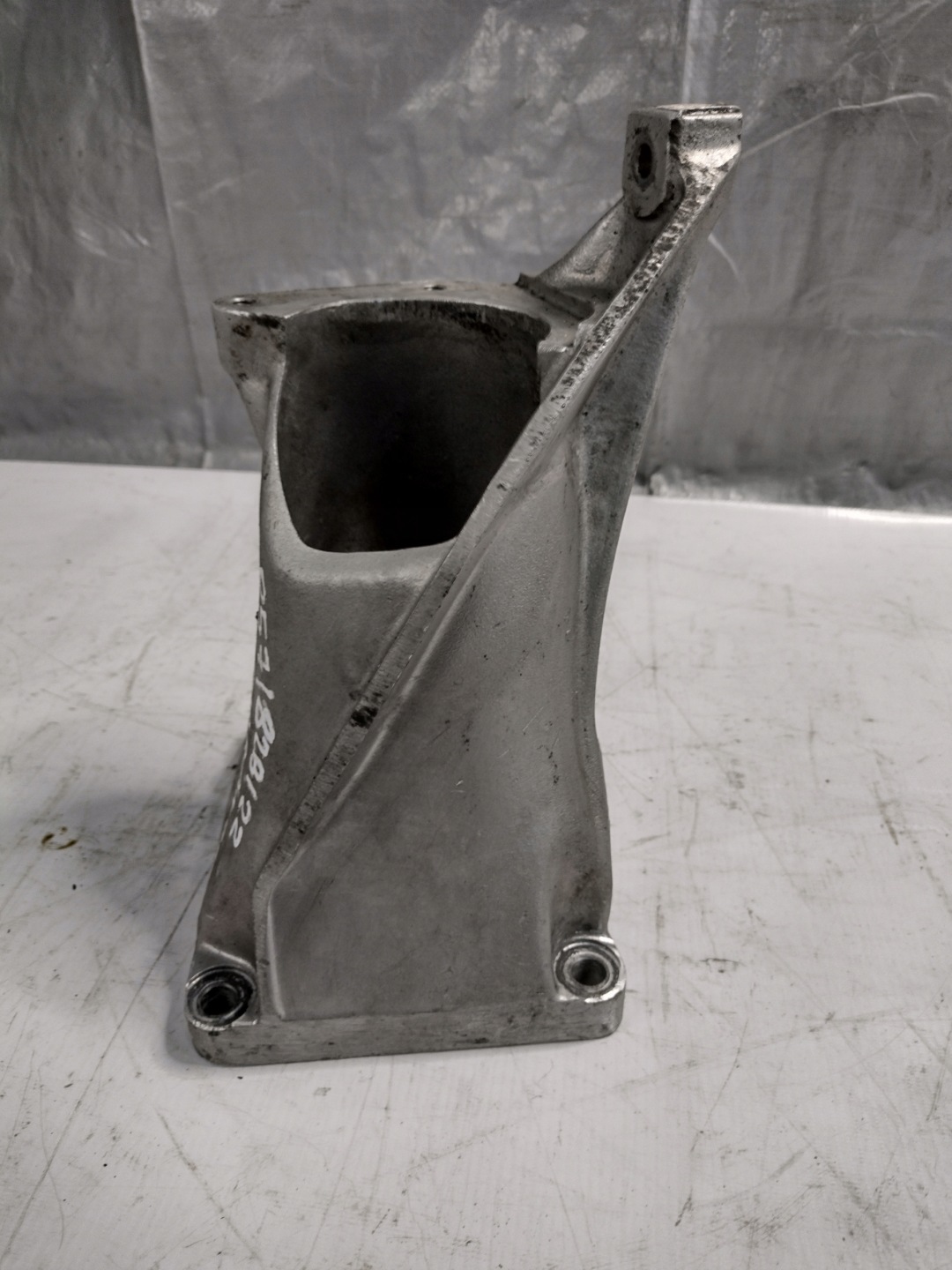 engine mount Volkswagen Sharan and 1,9TDI OE 7M0199207C