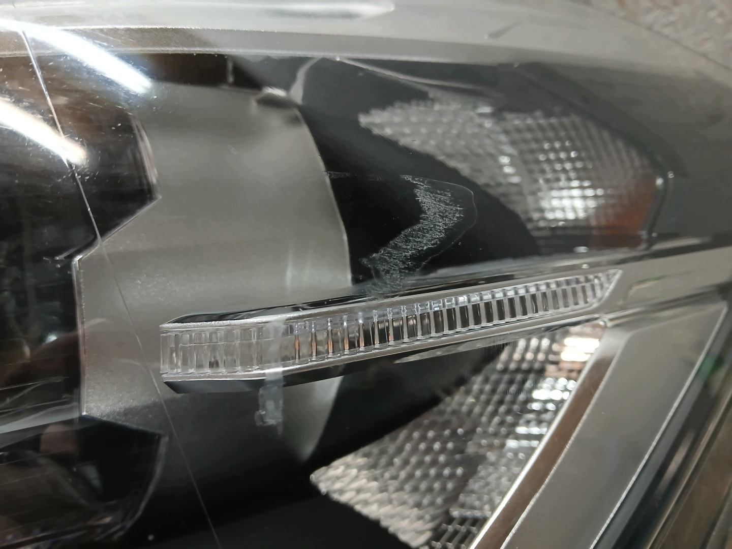 light front left BMW X1 F48 FULL LED 63117495003-03