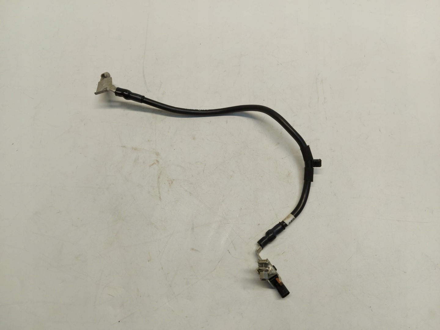 BMW iX1 X1 U11 terminal ujemna module 5A6A675