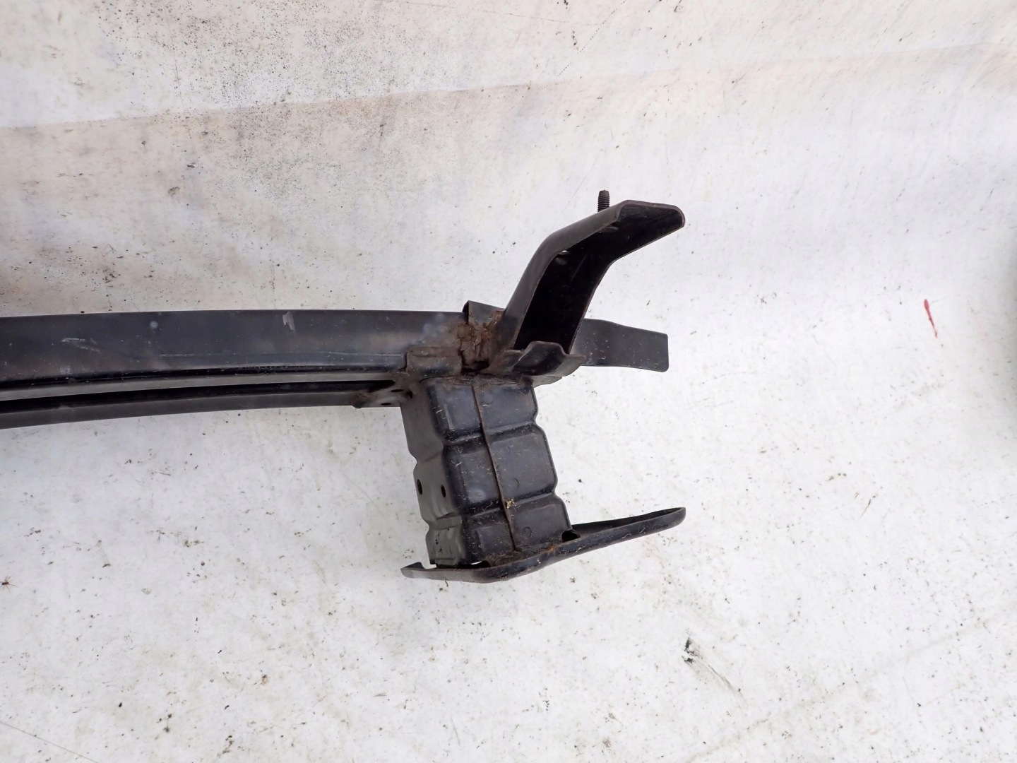 HYUNDAI TUCSON III 3 15-20 bumper support front