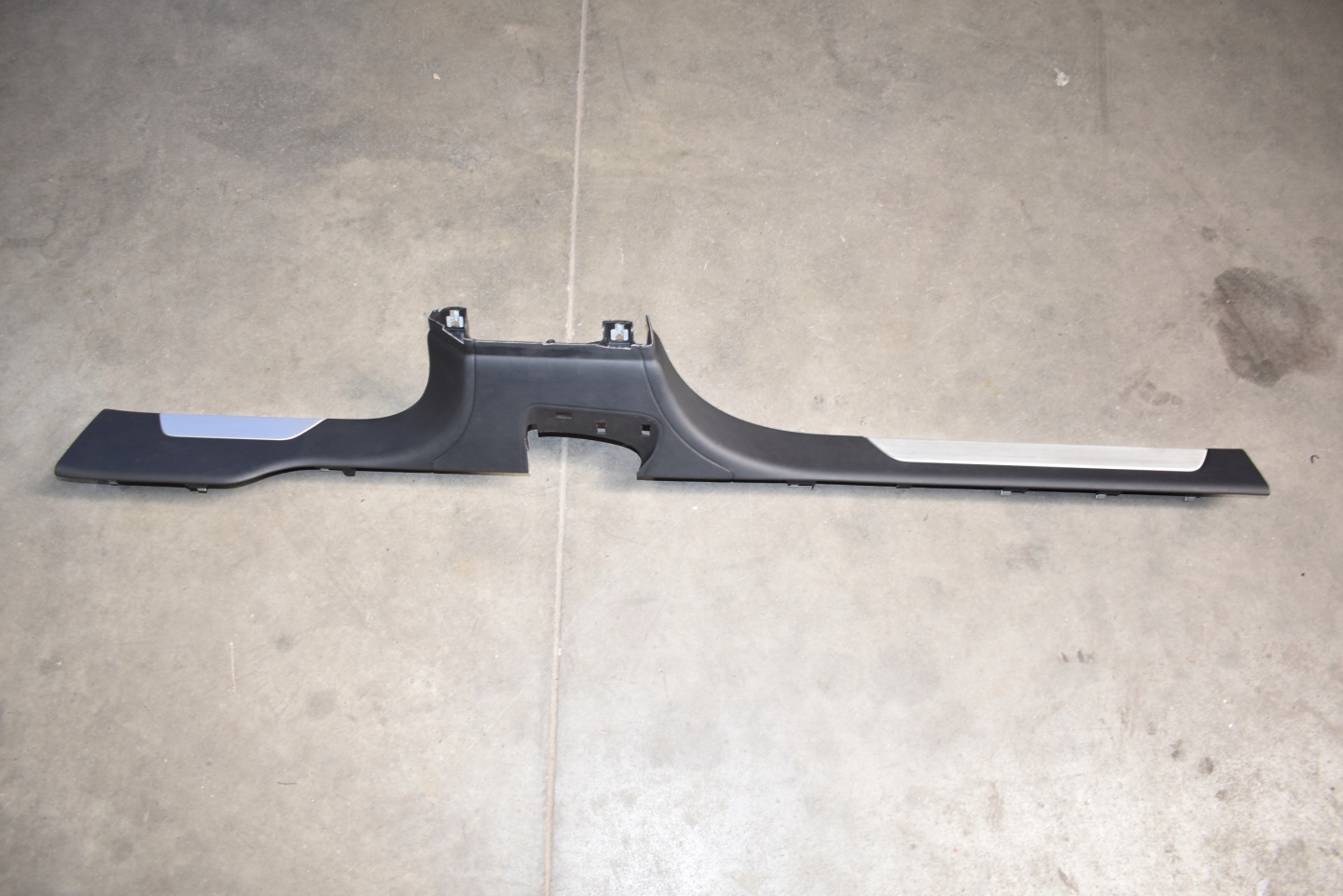 IDEALNA moulding cap threshold NAPPA left LAMBORGHINI URUS 1