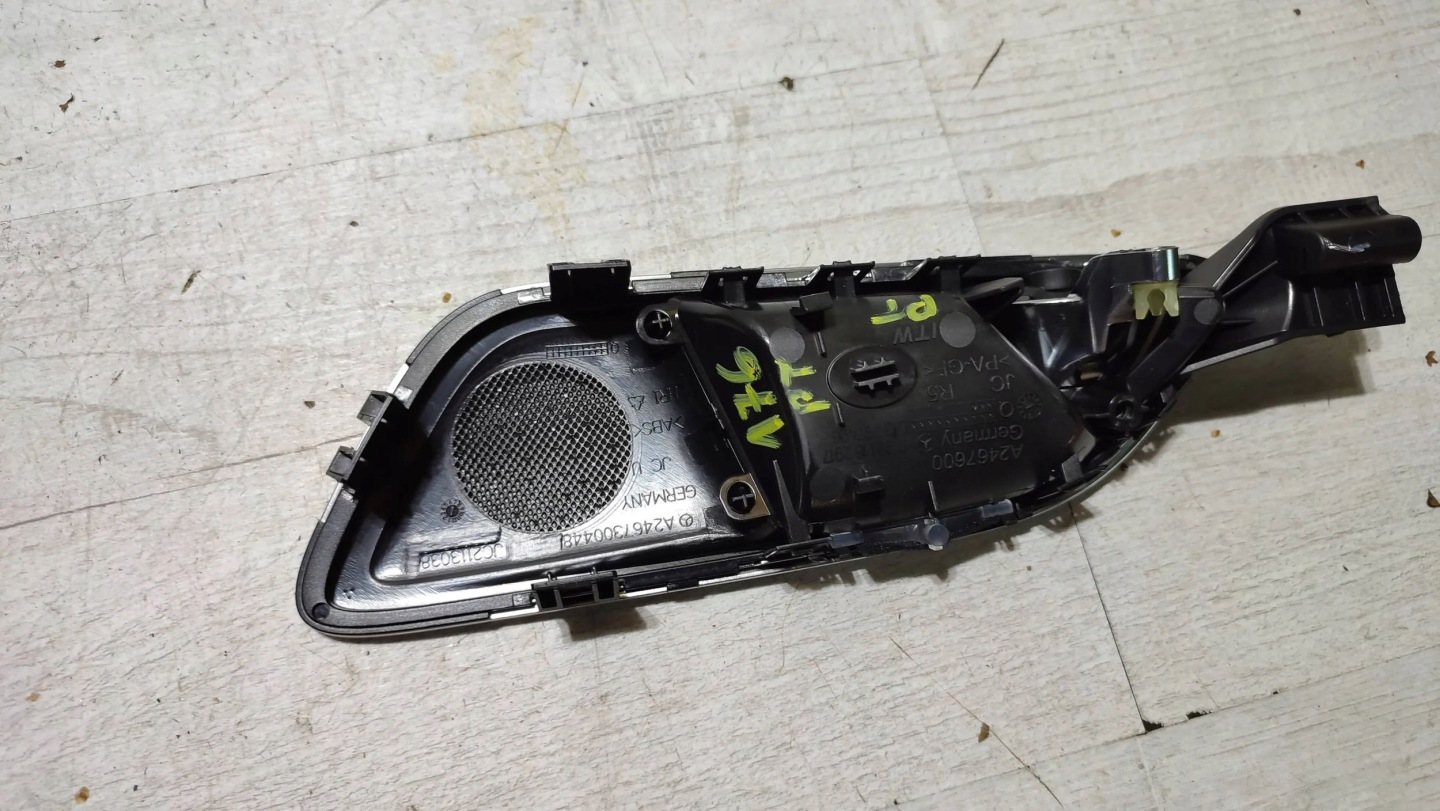 Mercedes-Benz A W176 2017 rear part side right handle inner