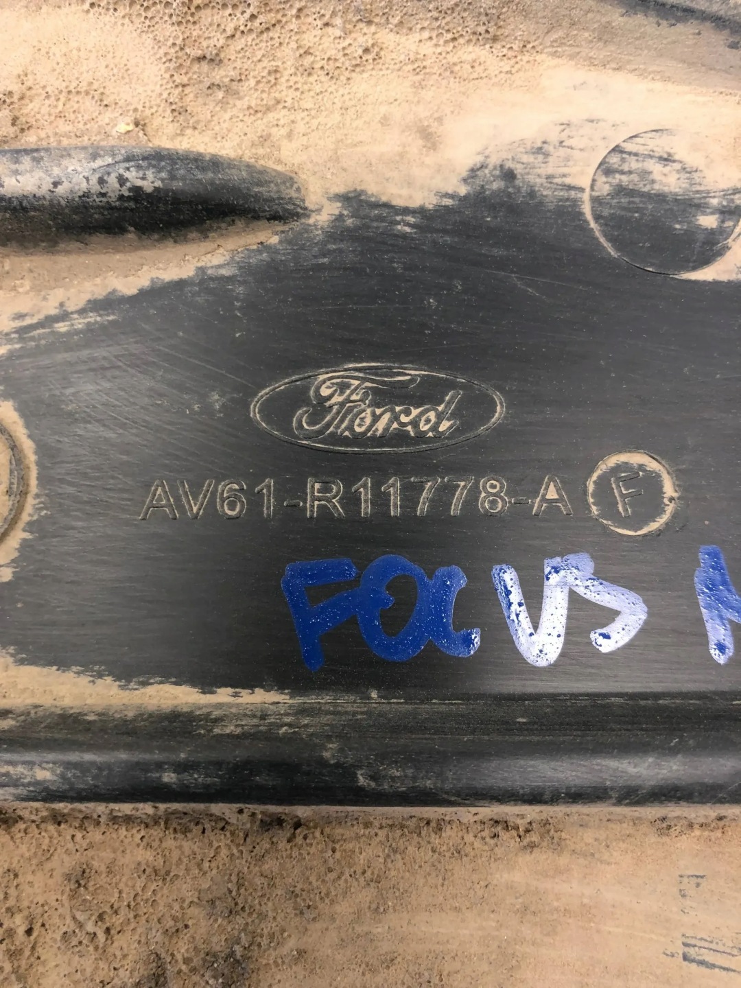 cover chassis FORD FOCUS MK3 AV61-R11778-AF