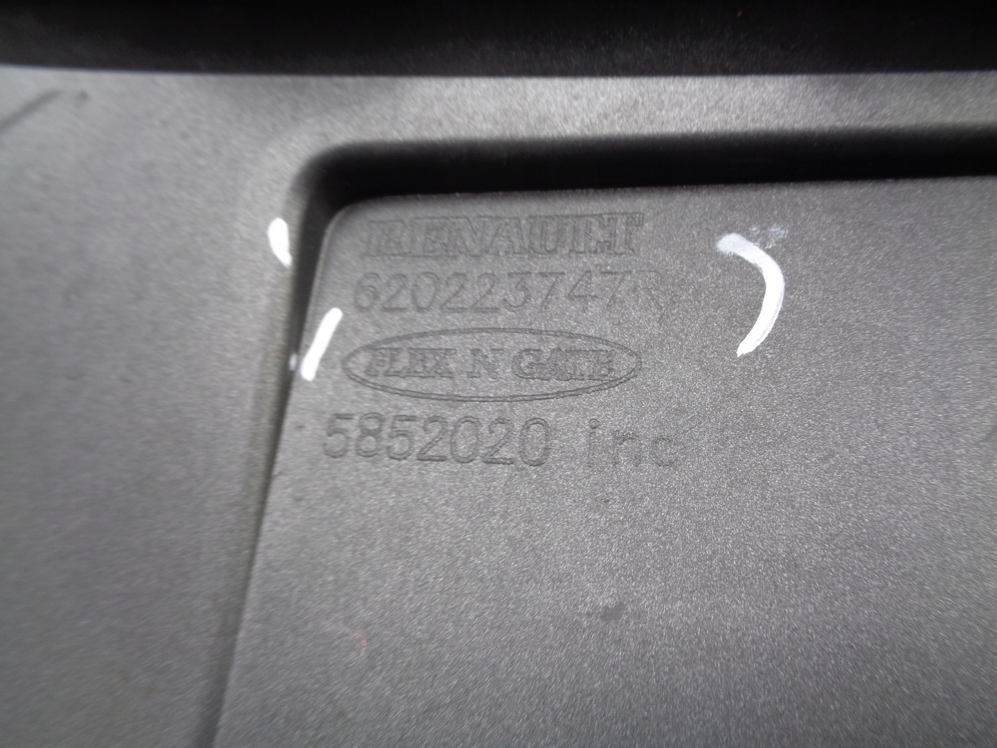 Frontstoßstange RENAULT KANGOO IV 21- NR 49789