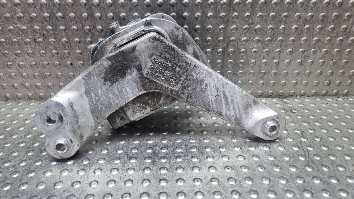 holder engine mount 5WA199262F SUPERB III A3 8Y Q3 F3 PASSAT B8 1.4 E-TSI