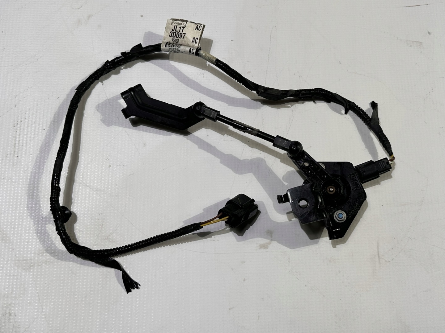 sensor leuchtweitenregulierung lichte leuchte links przeni Ford Expedition 2018 - 2022