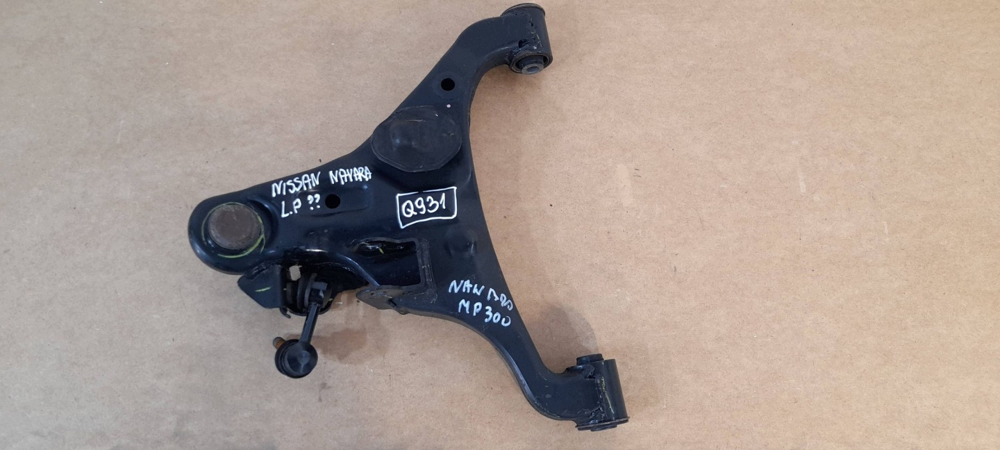 Nissan Navara D23 arm front left (Q931)