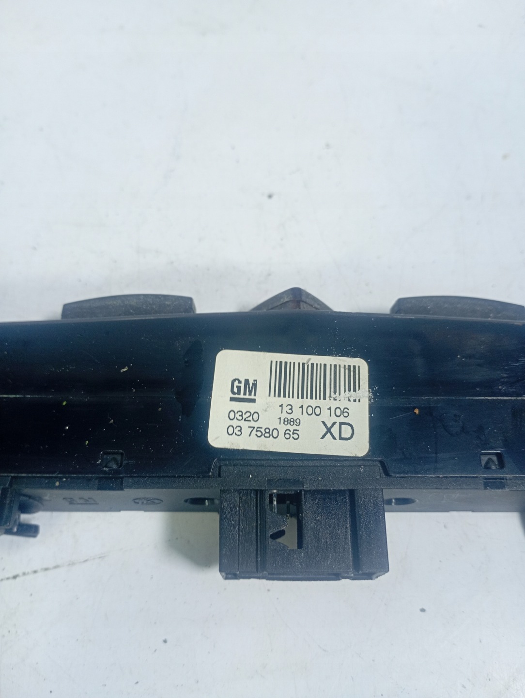 Opel Zafira B 2 06-14 switch light switch of warning lights OE 13100106