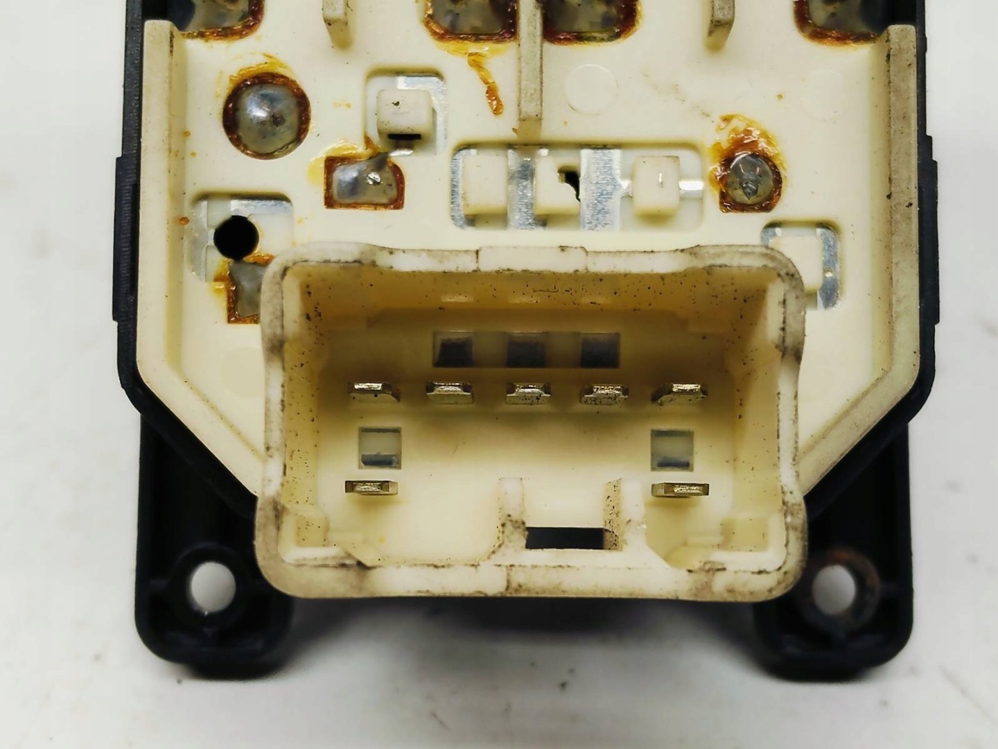 Panel window control switch KIA PICANTO 1.1 12V 621W05240 europa