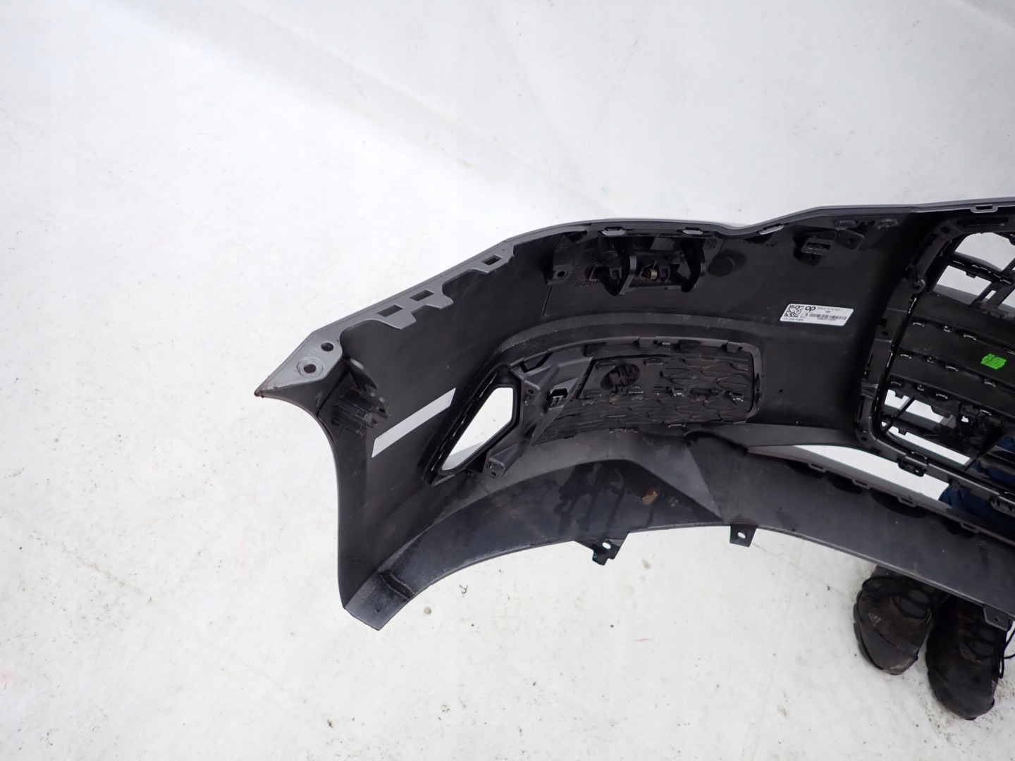 AUDI A6 C8 4K 18- bumper front front washer PDC
