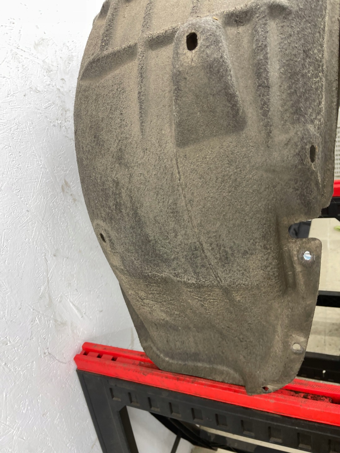 mudguard right rear part rear. AUDI A5 8T COUPE 3D 8T0810172C