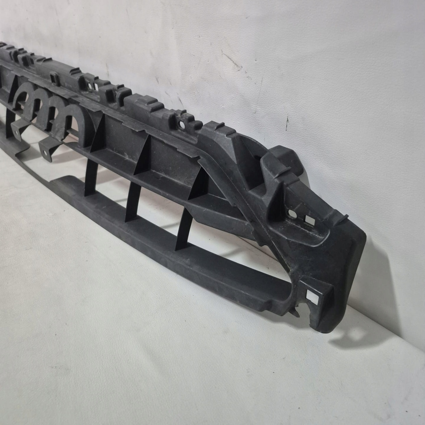 AUDI A4 B9 LIFT -> pillar GRILLA grille front front 8W0807233C