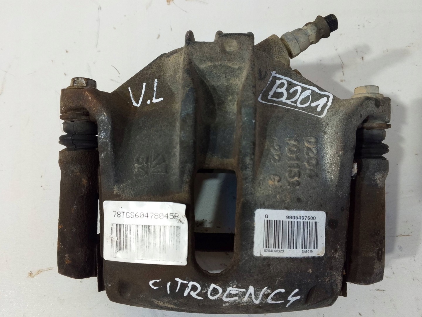 Citroen C3 C4 Peugeot 208 and caliper front left Y0113 (B201)