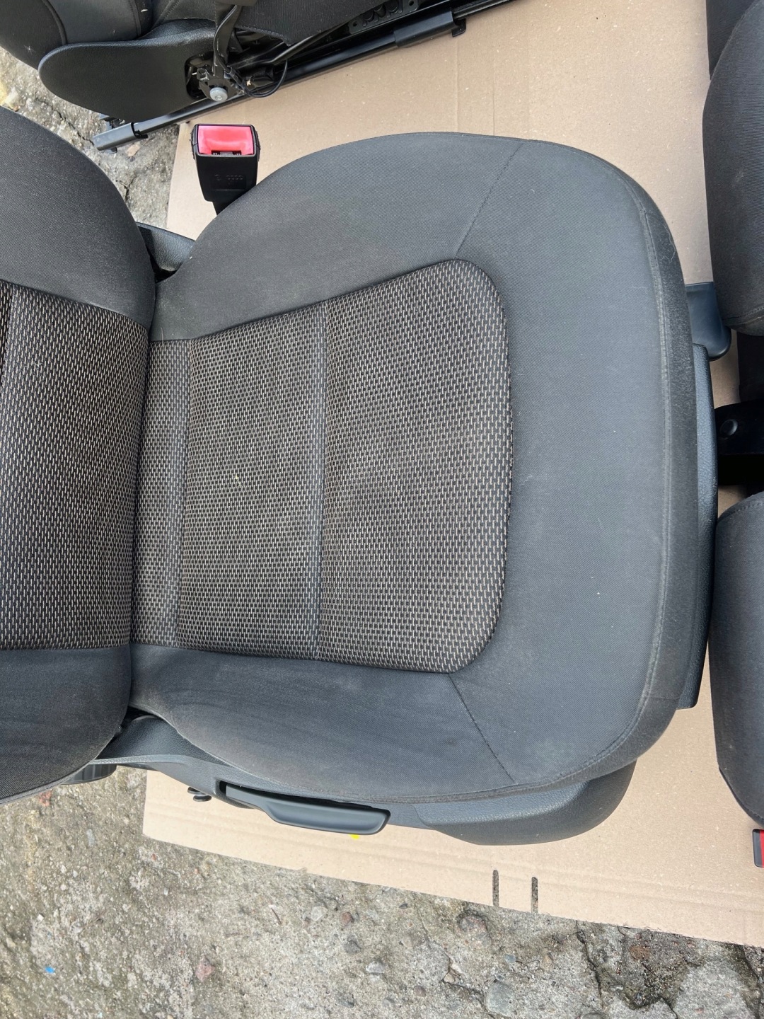 AUDI A4 B8 ALLROAD Sitze Sitz rechts links Sitz heck hinten KOMPLET