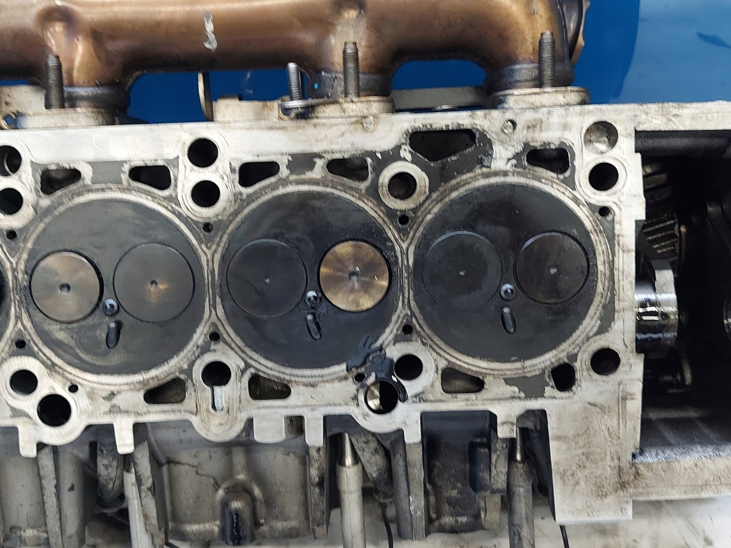 head. VW TOUAREG 5.0 TDI