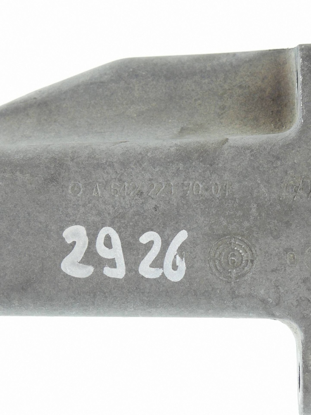držiak motora MERCEDES W213 W253 GLC A6422237004
