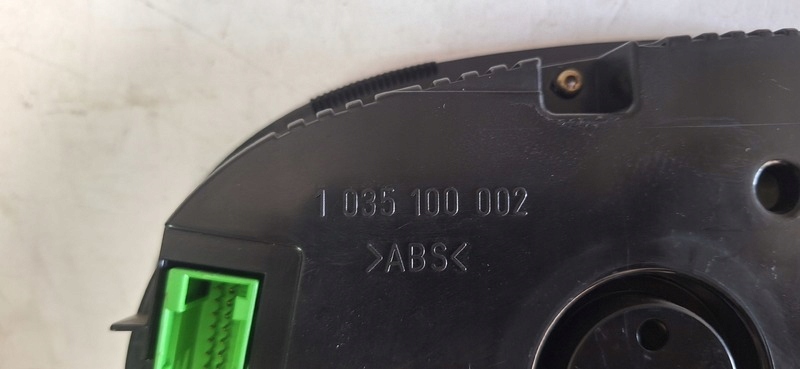 dials clock VW Golf 1.6 1J0919860DX