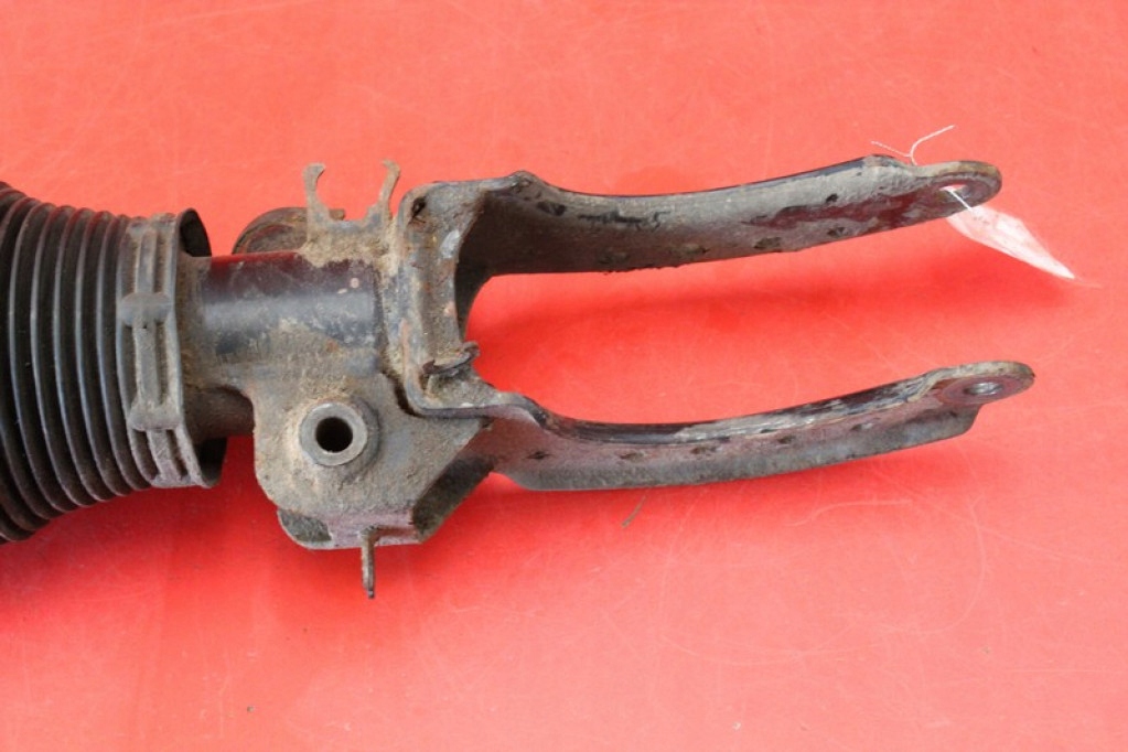 shock absorber left front 7L5412021BG PORSCHE CAYENNE 1 and 4.5 V8 340 KM 02-07