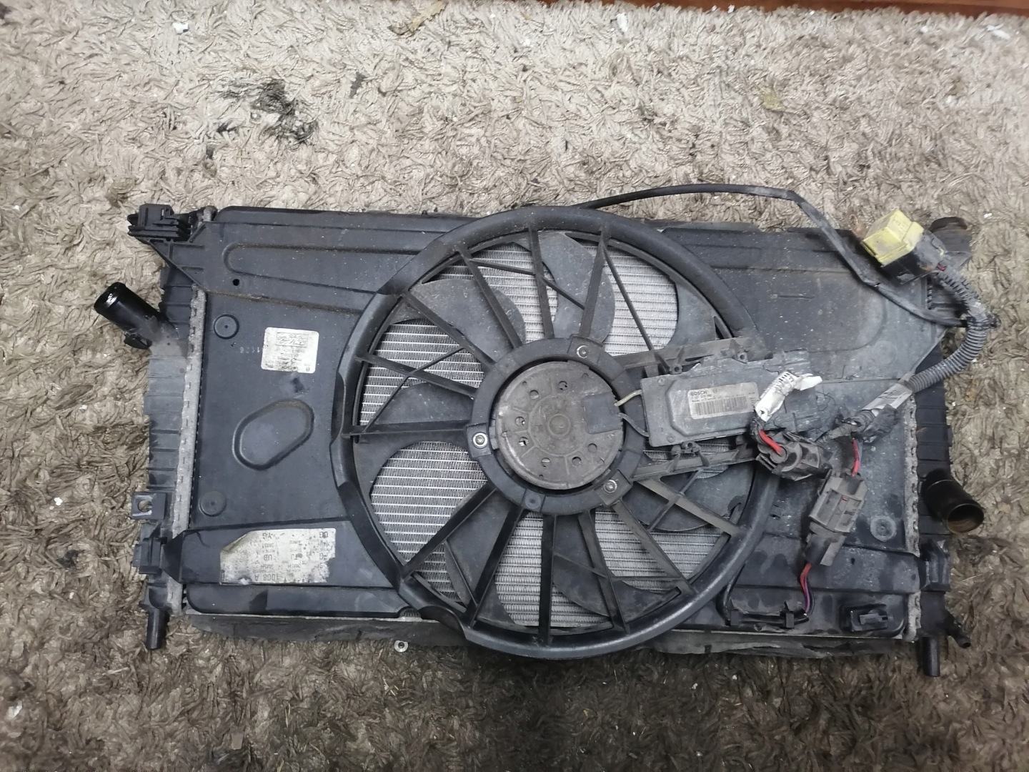 water cooler Z WENTYLATOREM FORD C MAX 2.0 TDCI