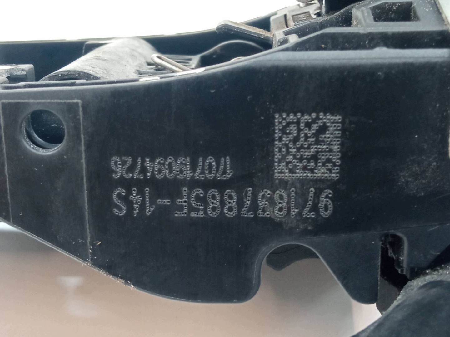 handle exterior left front M7R LM7R 971837885F Porsche Panamera II 971