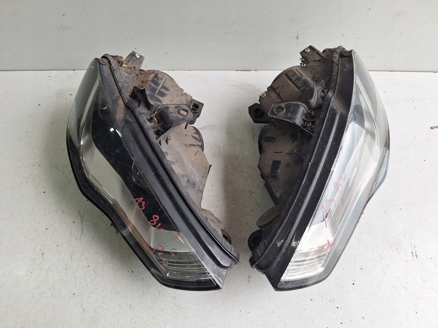 AUDI A3 8V 13-16 light left UK