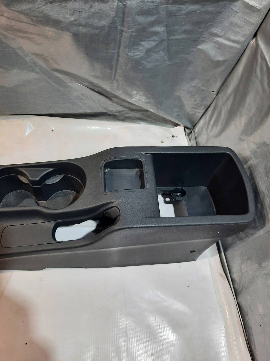 TUNEL central PANEL console HYUNDAI I30 and 2010 HB 84610-2R000