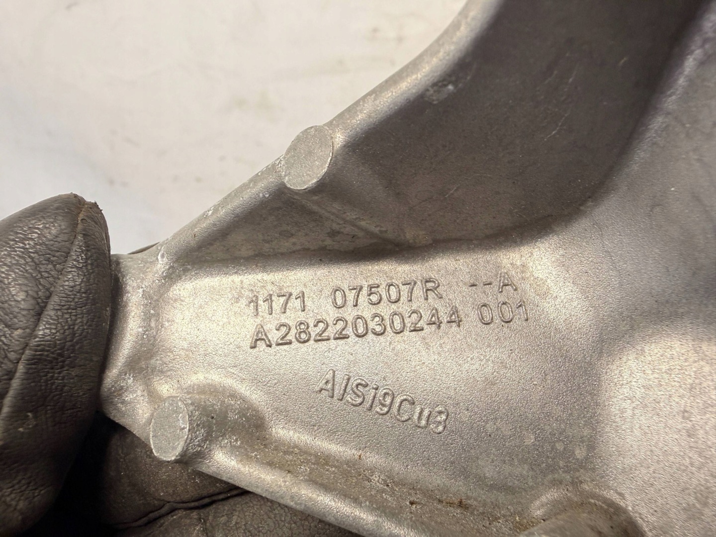 Sandero III 1.0 TCe engine mount 117107507R