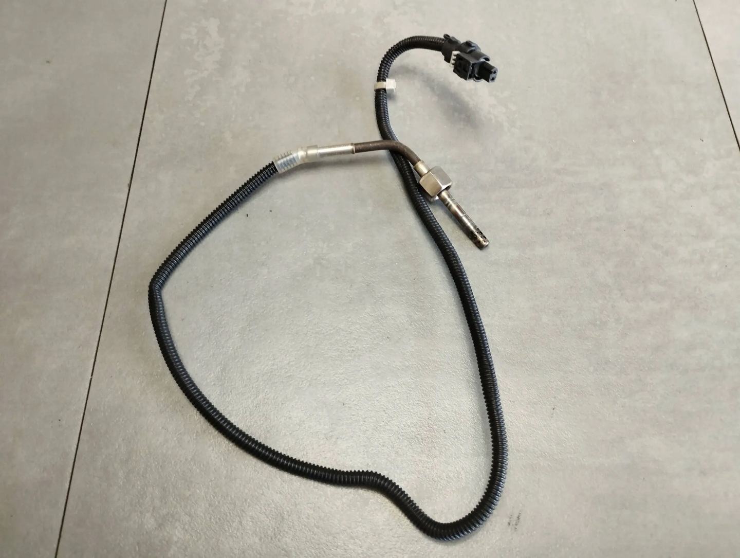 Mercedes-Benz CLS C218 Sensor TEMPERATURY Gase A0009057004