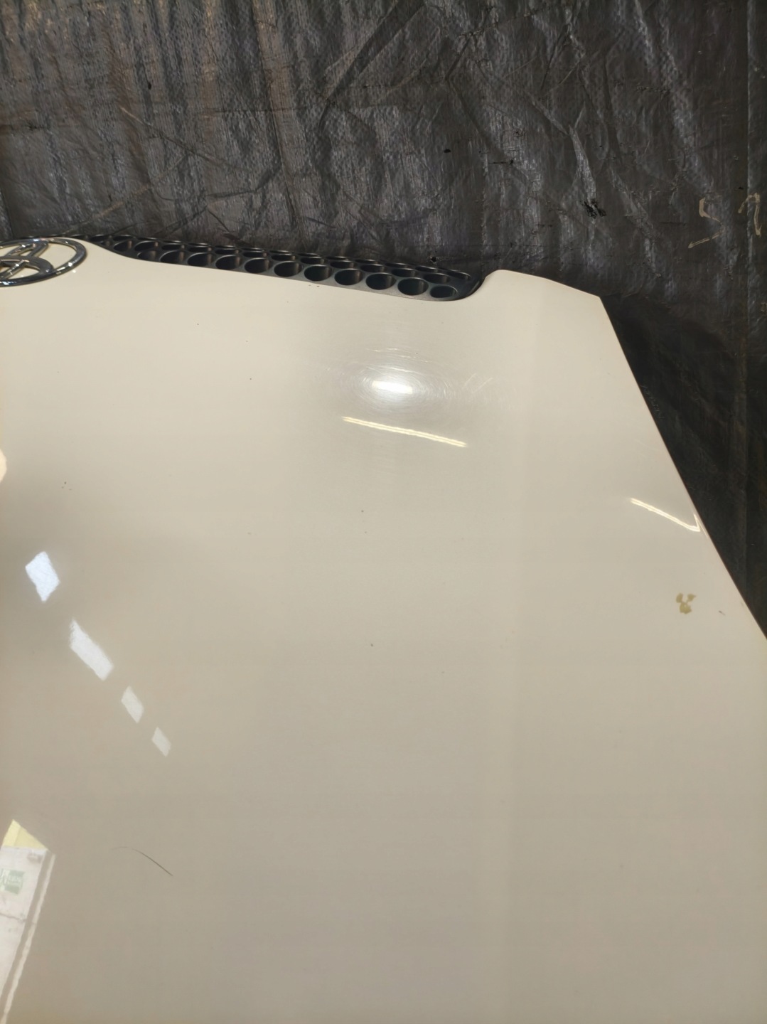 cofano TOYOTA YARIS 1 e LAKIER 068